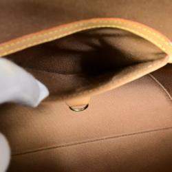 Louis Vuitton Ellipse Mm Hand Zipped Bag  Monogram Canvas