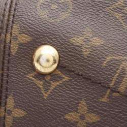 Pre Owned Louis Vuitton Artsy MM Brown Monogram Canvas Shoulder Bag
