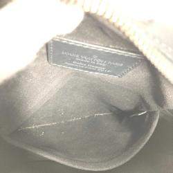 مملوكة مسبقًا حقيبة لويس فيتون إبي سوبريم كولابوراشن دانوب كتف جلد أسود