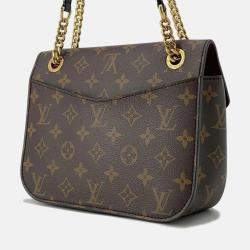 Pre Owned Louis Vuitton Passy Red Monogram
