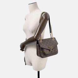 Pre Owned Louis Vuitton Passy Red Monogram