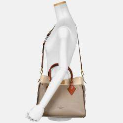 Pre Owned Louis Vuitton On My Side MM Beige Leather Handbag