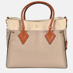 Pre Owned Louis Vuitton On My Side MM Beige Leather Handbag