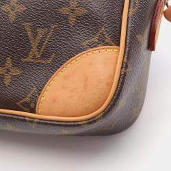 Pre Owned Louis Vuitton Trocadero 27 Brown Monogram Canvas Shoulder Bag