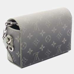 Pre Owned Louis Vuitton Steamer Wearable Monogram Gradient Canvas Wallet Bag