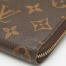 مملوكة مسبقًا محفظة نقود معدنية لوي فيتون كانفاس مونوغرامي بسحاب