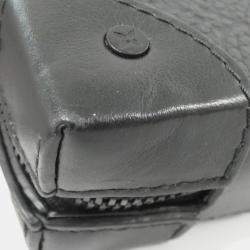 مملوكة مسبقًا حقيبة جانبية لويس فيتون تراوريون مونوجرام سوفت ترانك بمحفظة