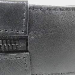 مملوكة مسبقًا حقيبة جانبية لويس فيتون تراوريون مونوجرام سوفت ترانك بمحفظة