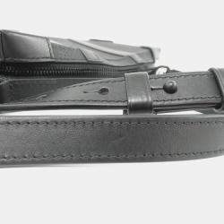 مملوكة مسبقًا حقيبة جانبية لويس فيتون تراوريون مونوجرام سوفت ترانك بمحفظة