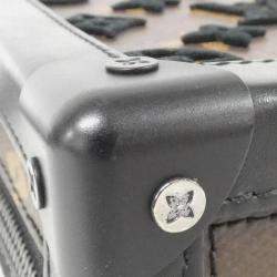 Pre Owned حقيبة لويس فويتون مونوجرام توفتاج عمودية ناعمة كتف