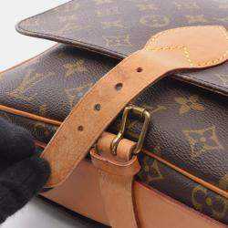 مملوكة مسبقًا حقيبة لويس فيتون كارتوشيير 26 متوسطة كروس بودي على الكتف نمط المونوجرام