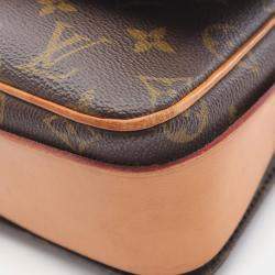 مملوكة مسبقًا حقيبة لويس فيتون كارتوشيير 26 متوسطة كروس بودي على الكتف نمط المونوجرام