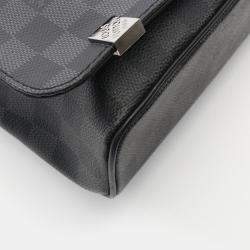 Pre Owned Louis Vuitton District Pm Nm Damier Graphite