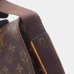 Pre Owned Louis Vuitton Messenger Barbour Mm Shoulder Bag  Monogram Canvas