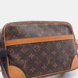 Pre Owned Louis Vuitton Trocadero 27 Monogram