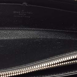 Pre Owned Louis Vuitton Black Epi Leather Zippy Wallet