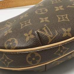 Pre Owned Louis Vuitton Monogram Canvas Croissant PM Bag