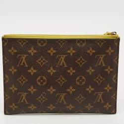 مملوكة مسبقًا Louis Vuitton Pistache Monogram Canvas Pochette Pallas Clutch