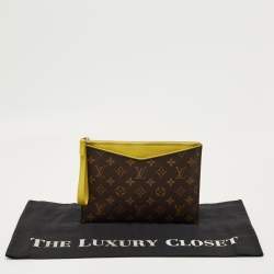 مملوكة مسبقًا Louis Vuitton Pistache Monogram Canvas Pochette Pallas Clutch