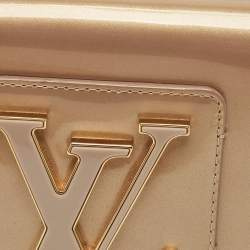 Pre Owned Louis Vuitton Beige Poudre Vernis Sobe Clutch