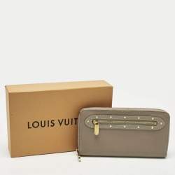 Pre Owned Louis Vuitton Grey Suhali Leather Zip Continental Wallet
