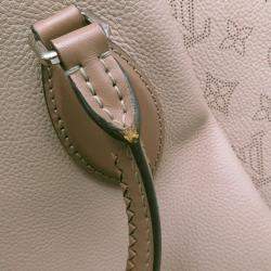 Pre Owned Louis Vuitton Omea Galet/Brown Monogram Mahina