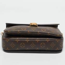 مملوكة مسبقًا Louis Vuitton Monogram Canvas Pochette Metis Bag
