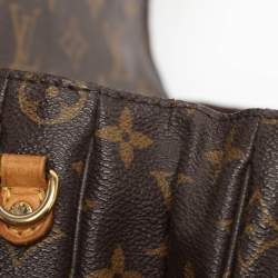 Pre Owned Louis Vuitton Monogram Canvas Pochette Metis Bag