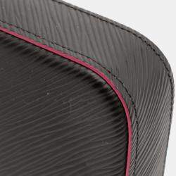 Pre Owned Louis Vuitton Black Epi Pochette Felicie