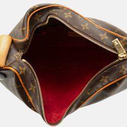 مملوكة مسبقًا حقيبة لويس فيتون غريبة كبيرة بني مونوغرام كروسون