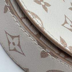 Pre Owned Louis Vuitton Looping beige with black leather