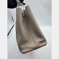 Pre Owned Louis Vuitton grey Leather Capucines MM Bag