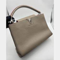 Pre Owned Louis Vuitton grey Leather Capucines MM Bag