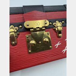 Pre Owned Louis Vuitton red Leather Petite Malle