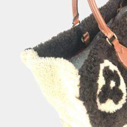 Pre Owned Louis Vuitton OnTheGo GM Brown Monogram Teddy Fur Tote Bag