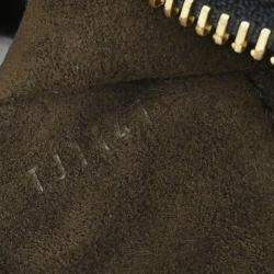 Pre Owned Louis Vuitton Mahina Black Leather Hobo Bag