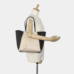Pre Owned Louis Vuitton Beige/Black LockMe Cabas