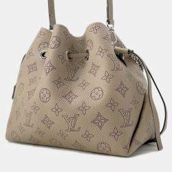 Pre Owned Louis Vuitton Mahina Bella Neutral Mahina Leather Bucket Bag