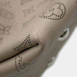 Pre Owned Louis Vuitton Mahina Bella Neutral Mahina Leather Bucket Bag
