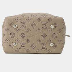 Pre Owned Louis Vuitton Mahina Bella Neutral Mahina Leather Bucket Bag