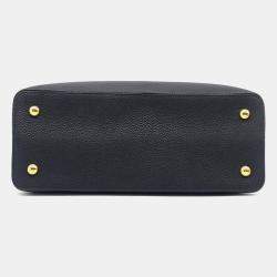 Pre Owned Louis Vuitton Black Leather Capucines MM