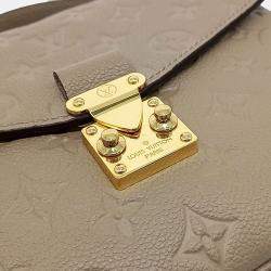Pre Owned Louis Vuitton Beige Leather Empreinte Pochette Metis