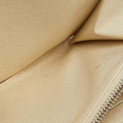 Pre Owned Louis Vuitton Ivorie Epi Leather Zippy Wallet