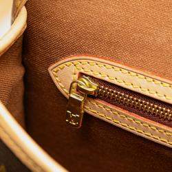 Pre Owned Louis Vuitton Brown Monogram Sologne