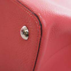 Pre Owned Louis Vuitton Pink Taurillon Capucines MM