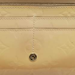 Pre Owned Louis Vuitton Blanc Corail Monogram Vernis Sarah Wallet