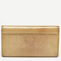 Pre Owned Louis Vuitton Blanc Corail Monogram Vernis Sarah Wallet