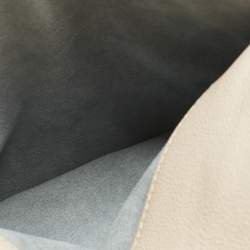 مملوكة مسبقًا حقيبة يد توتس لويس فيتون أون ماي سايد جلد غريج وكانفاس مونوغرام بحجم وسط