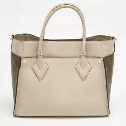 مملوكة مسبقًا حقيبة يد توتس لويس فيتون أون ماي سايد جلد غريج وكانفاس مونوغرام بحجم وسط