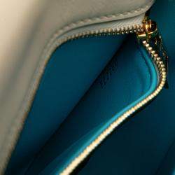 Pre Owned Louis Vuitton White Calfskin LV Pont 9 Soft MM